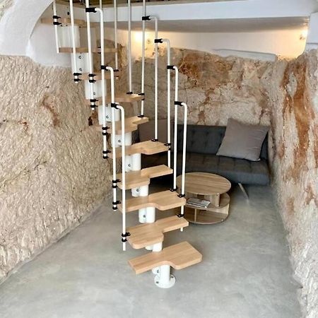 オストゥーニ La Grotta Del Relaxヴィラ エクステリア 写真